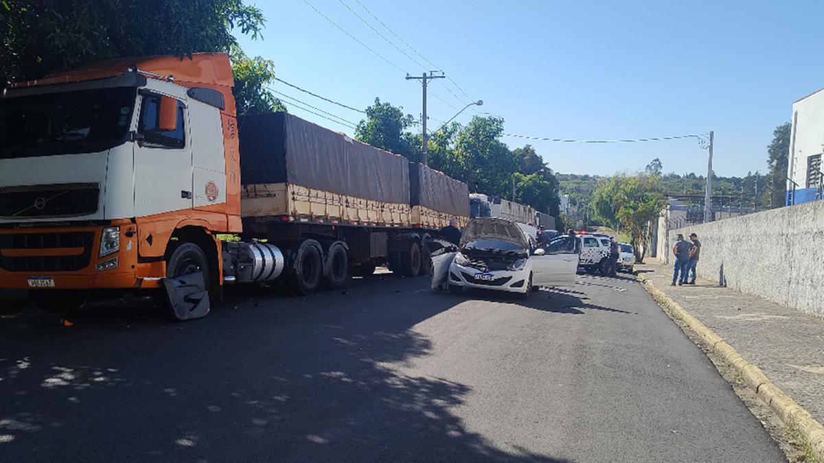 A carga de trigo que a vítima transportava estava destinada a ser entregue a uma empresa em Nova Odessa (Divulgação)