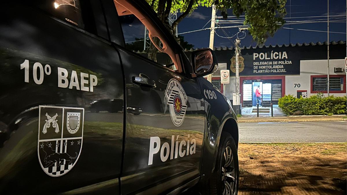 Policiais do 10º Baep prenderam um dos autores do sequestro-relâmpago e identificaram dois comparsas (Divulgação)