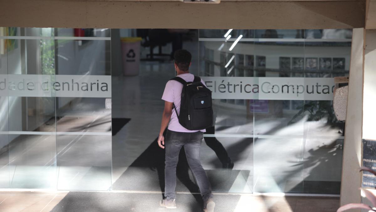 O aluno autodeclarado pardo reprovado pela comissão avaliadora da Unicamp será matriculado, por determinação do Tribunal de Justiça, no curso de engenharia de computação (Rodrigo Zanotto)