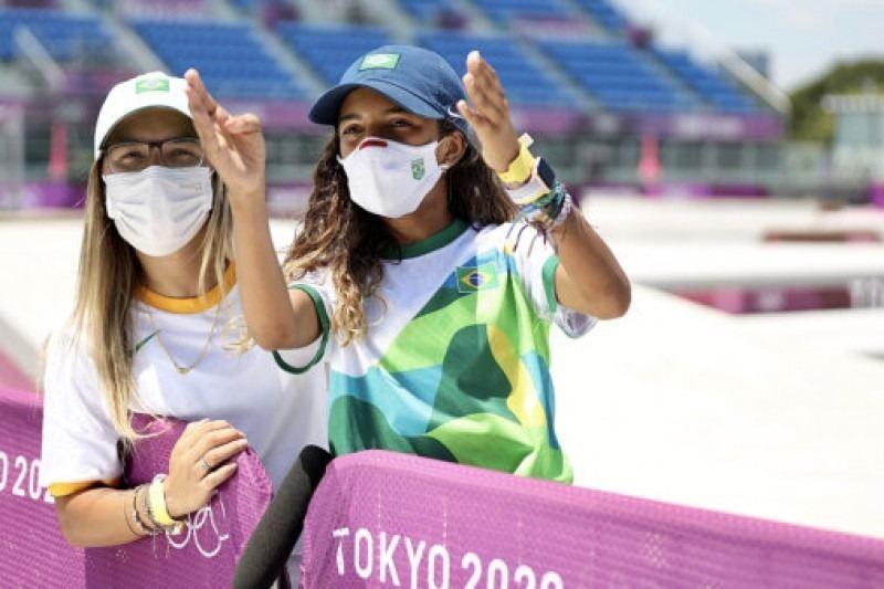 O Brasil poderia ter tido outras duas representantes na semifinal, já que Letícia Bufoni e Gabriela Mazetto ocupam a décima e a 12ª colocação do ranking, respectivamente (CBSk / Julio Detefon)