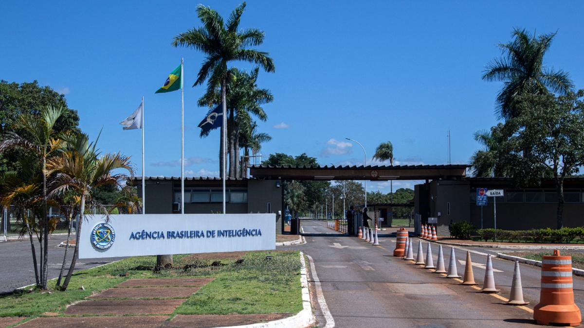 De acordo com as investigações da Polícia Federal, a Abin teria monitorado ilegalmente autoridades e jornalistas por determinação do governo de Jair Bolsonaro (Antonio Cruz/Agência Brasil)