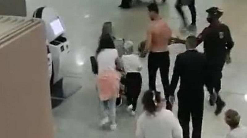 Confusão aconteceu no Aeroporto Internacional de Confins, na região metropolitana de Belo Horizonte, na noite de quinta-feira (16) (Reprodução)