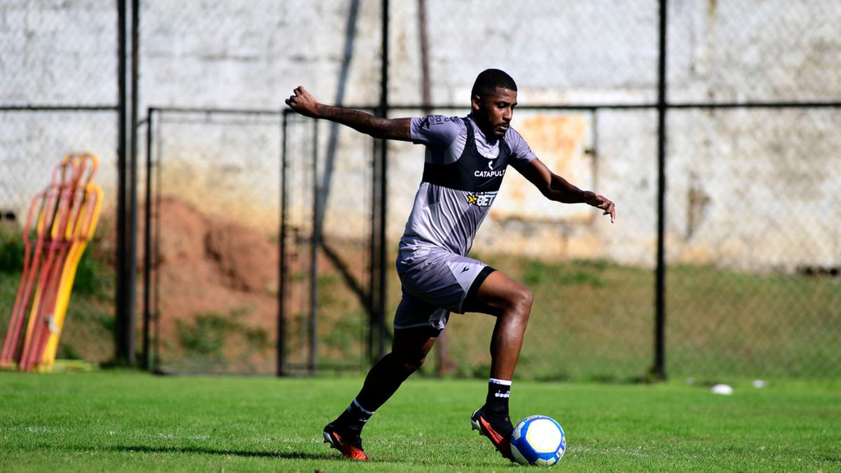 O volante Emerson deverá compor o meio-campo contra o Paysandu (Marcos Ribolli)