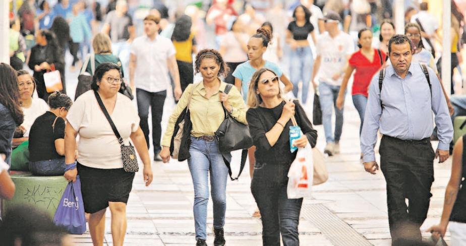 Com 472.929 pessoas, as mulheres representam 53,45% do total de aptos a votar em Campinas; quase metade dos eleitores, 45,93%, está na faixa etária que vai dos 35 aos 49 anos (Rodrigo Zanotto)