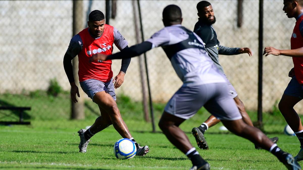 Jeh é a principal esperança de gols no ataque da Macaca (Marcos Ribolli)