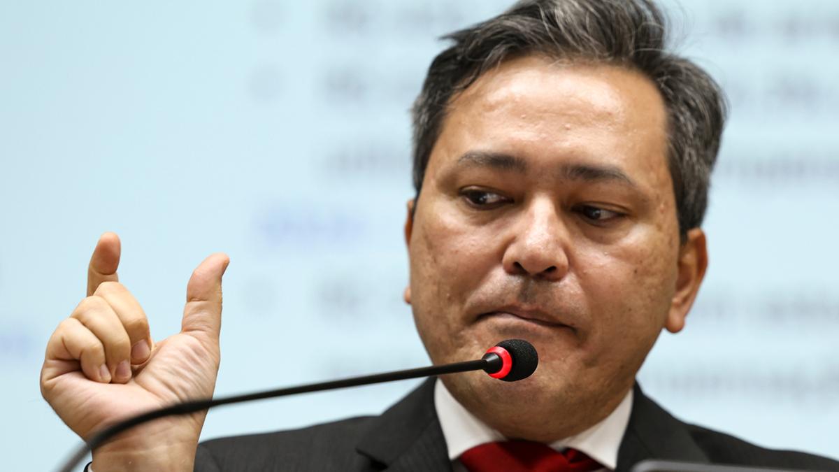 O secretário da Receita Federal, Robinson Barreirinhas, disse que o Fisco ainda aguarda o início da cobrança para estimar quanto o governo deve arrecadar com a taxação das compras no exterior (Marcelo Camargo/Agência Brasil)