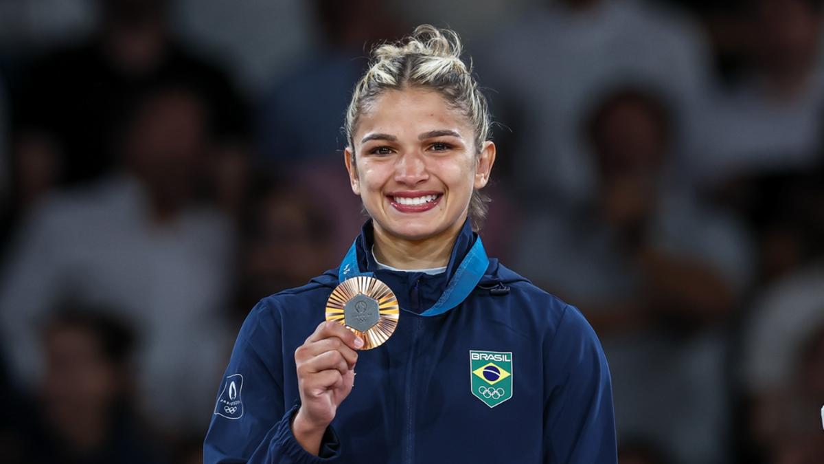 Larissa achou que não estaria nos Jogos de Paris após precisar passar por uma cirurgia no joelho; recuperação mental foi ainda mais árdua do que a física (Wander Roberto/COB)