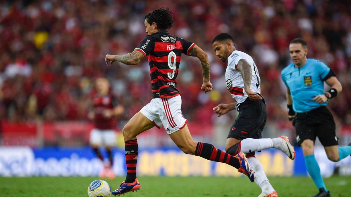 Pedro não passou em branco ontem; artilheiro chegou a 10 gols no Brasileirão, 30 na temporada, e tem sido peça fundamental para a equipe (Marcelo Cortes/CRF)