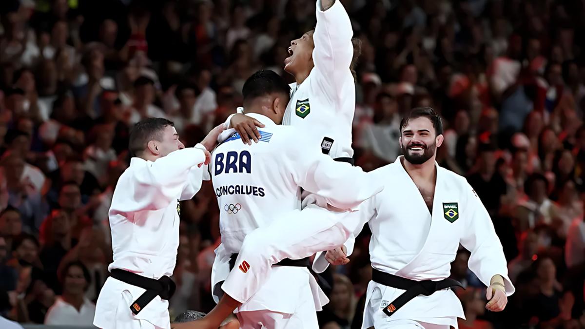 Brasil conquista medalha de bronze em equipe no judô (Miriam Jeske/COB)