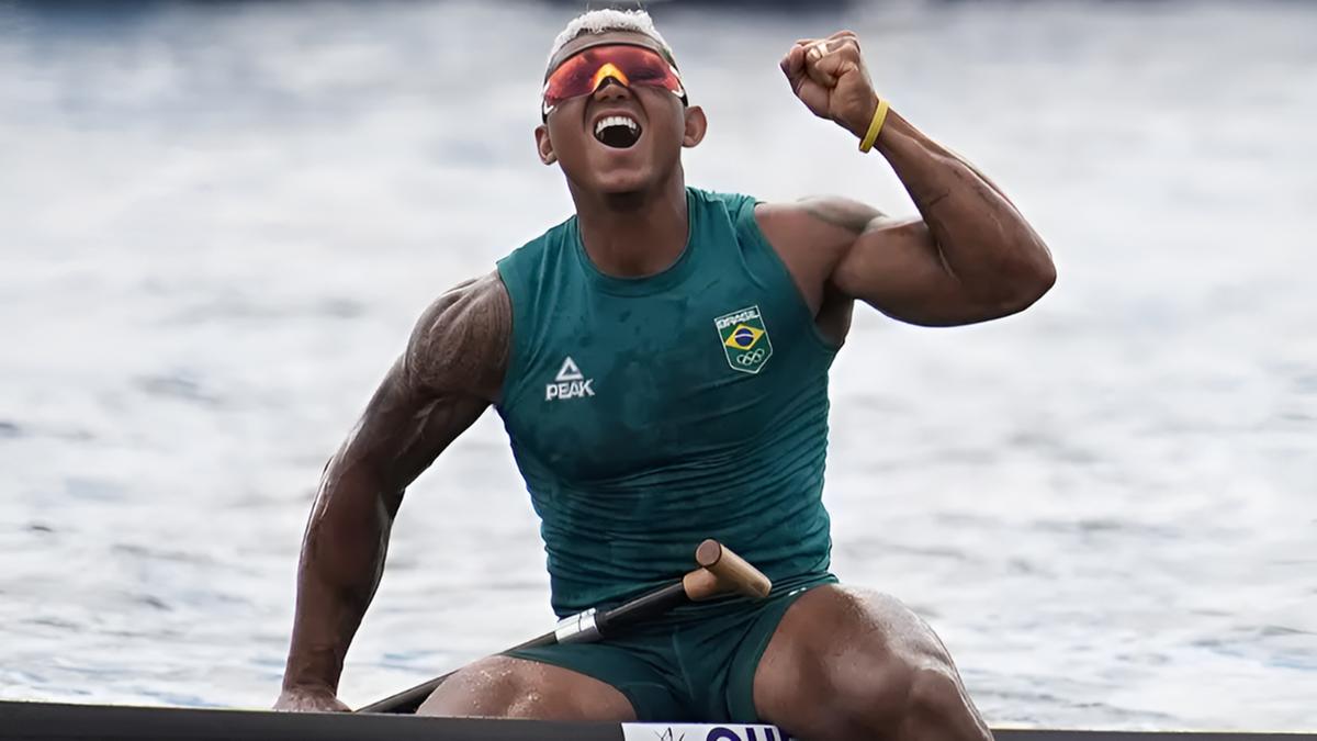 Isaquias Queiroz é medalha de prata no C1 1000m em Paris 2024 (Alexandre Loureiro/COB)
