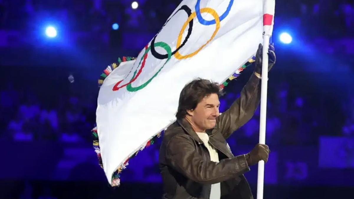 Tom Cruise na cerimônia de encerramento das Olimpíadas (Reprodução internet/X)