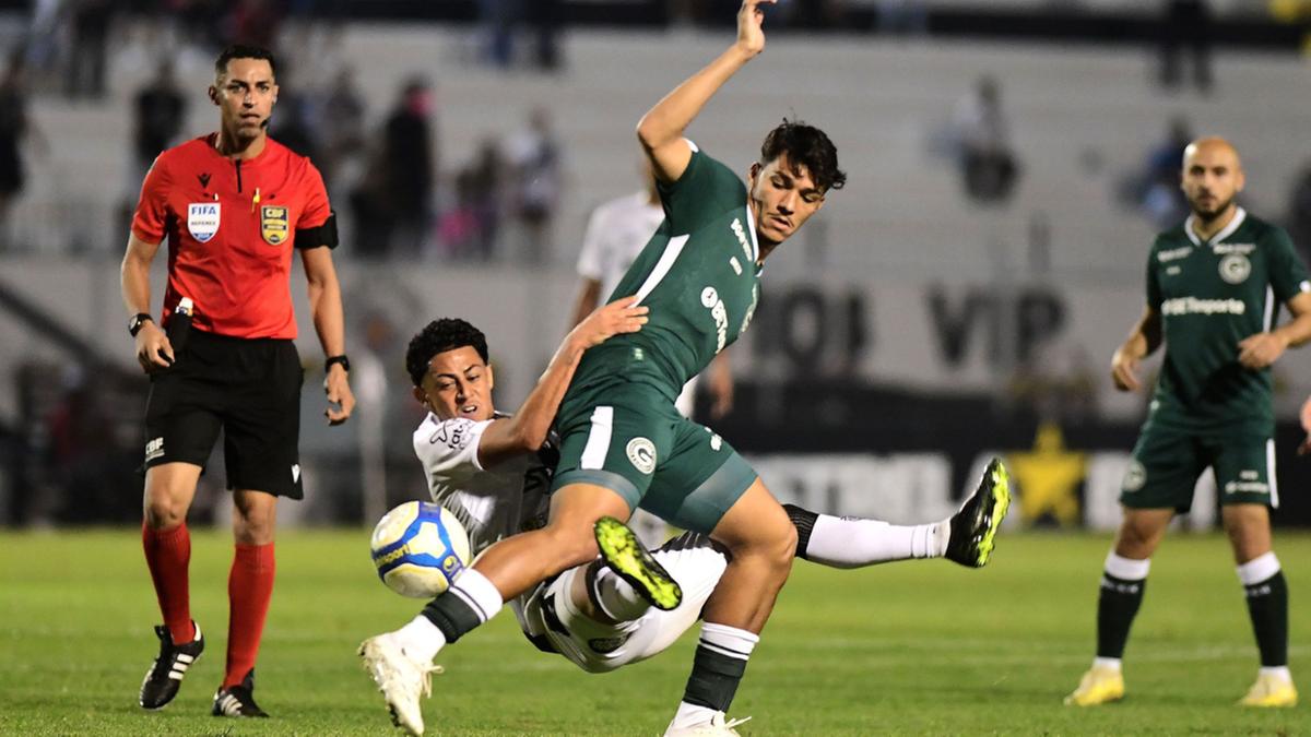 Ponte não fez uma grande partida ontem: resultado de 1 a 1 interrompeu a sequência de vitórias da equipe em casa sob comando do técnico Nelsinho Baptista (Marcos Ribolli)