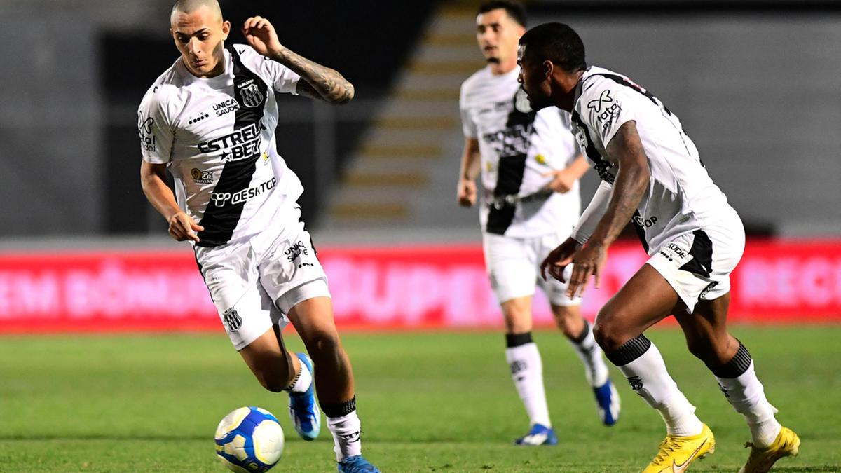 Kauã Moreira surgiu como nova esperança de gols no ataque da Ponte Preta, que precisa reencontrar o caminho das vitórias no returno da Série B do Campeonato Brasileiro (Marcos Ribolli-Pontepress)