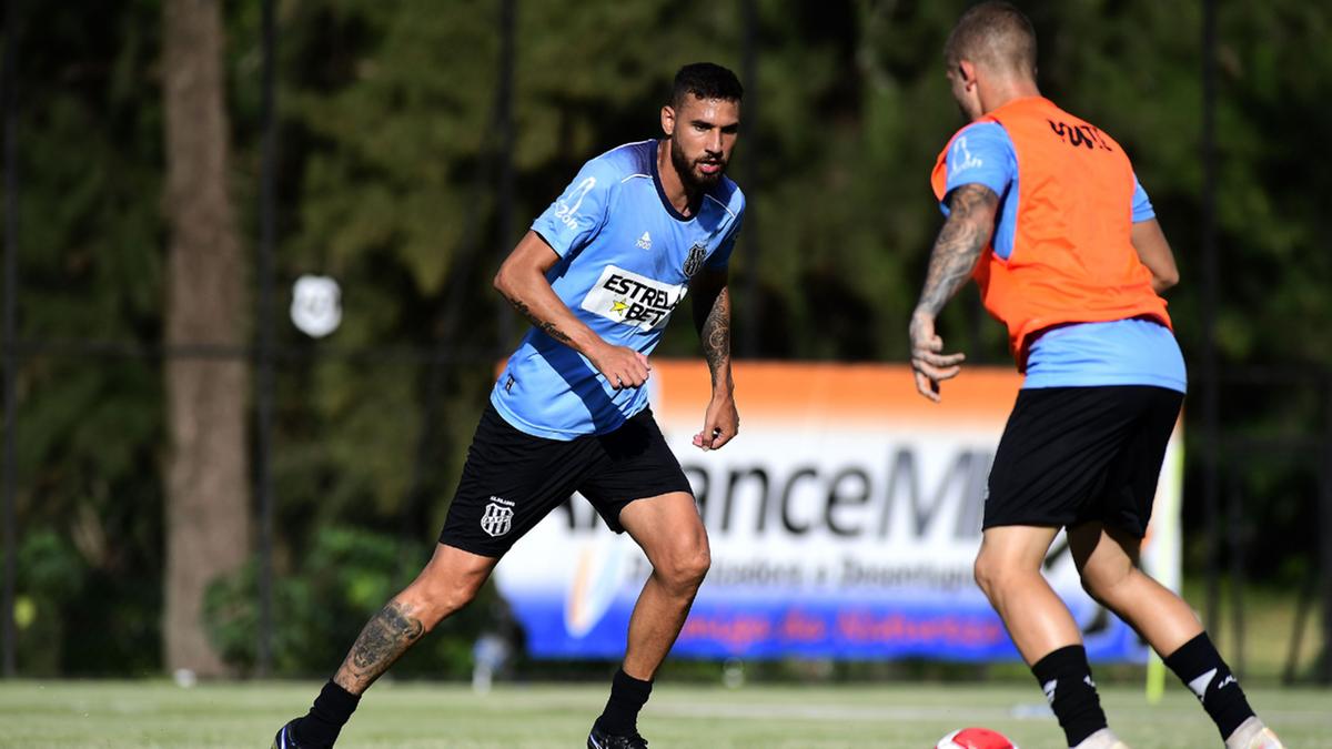 Nilson Junior foi utilizado no elenco rebaixado na Série B (Marcos Ribolli)