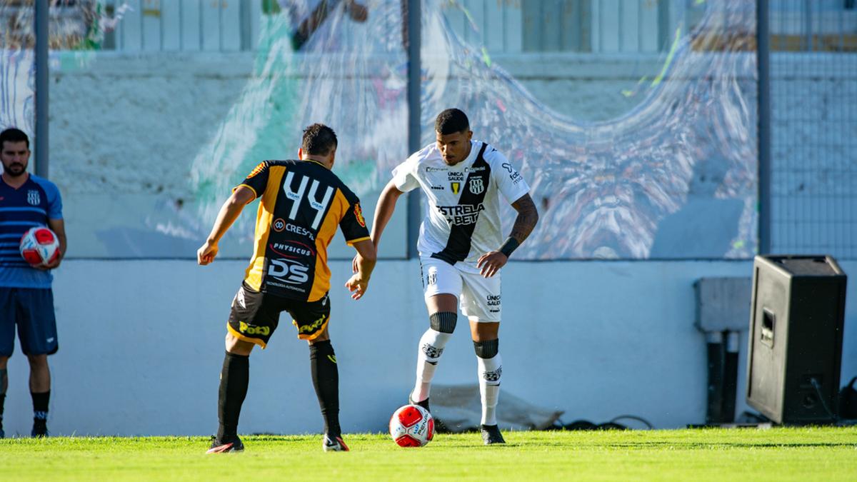Ponte Preta e Novorizontino empataram por 1 a 1 no Paulistão (Leonardo Dias-Pontepress)