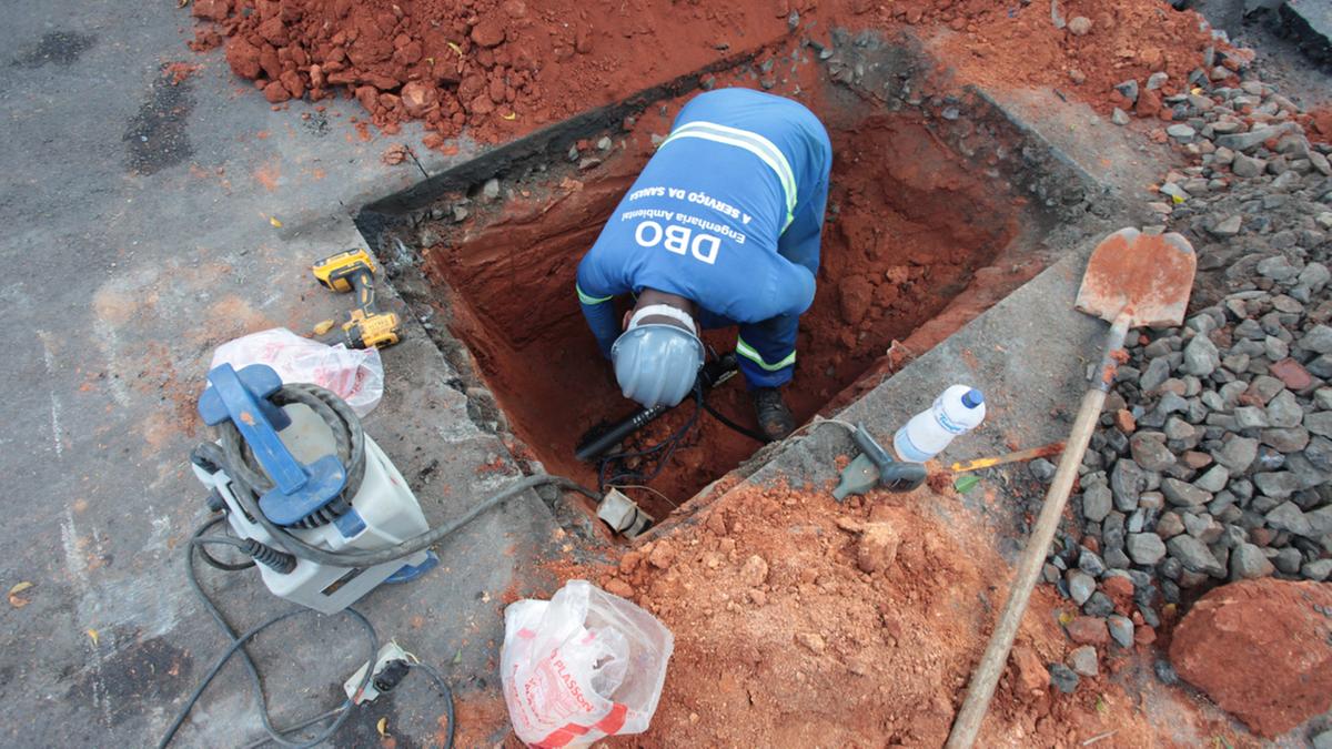 Campinas possui cerca de 300 mil ligações de água, atendidas por uma rede de distribuição formada por 3,8 mil quilômetros de tubulações, extensão equivalente à distância entre Campinas e Manaus, capital do Amazonas (Rodrigo Zanotto)