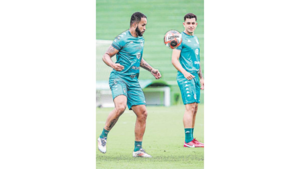 Geovane (à esquerda): "é um grupo sem vaidade, no qual todos se cobram muito" (Raphael Silvestre/Guarani FC)