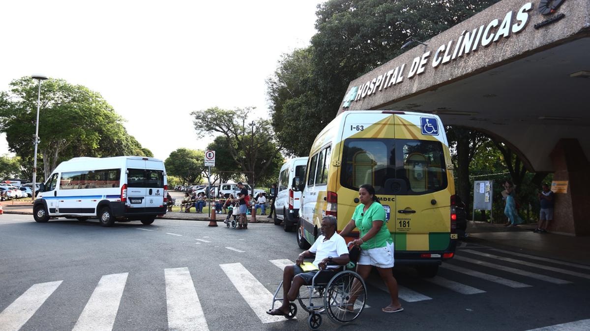 Os recorrentes casos de superlotação nos leitos do HC da Unicamp (foto) e do Hospital PUC-Campinas motivaram a decisão do Governo do Estado (Kamá Ribeiro)