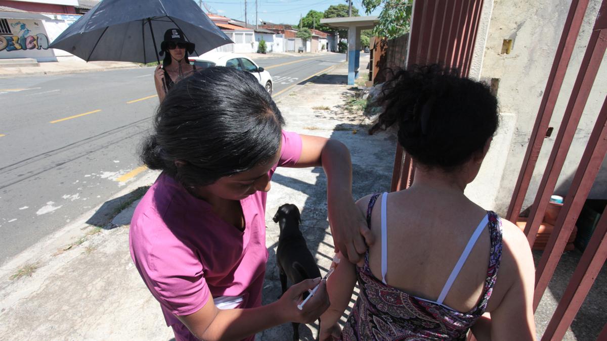 Visitas ocorreram em áreas atendidas por 13 Centros de Saúde (Rodrigo Zanotto)