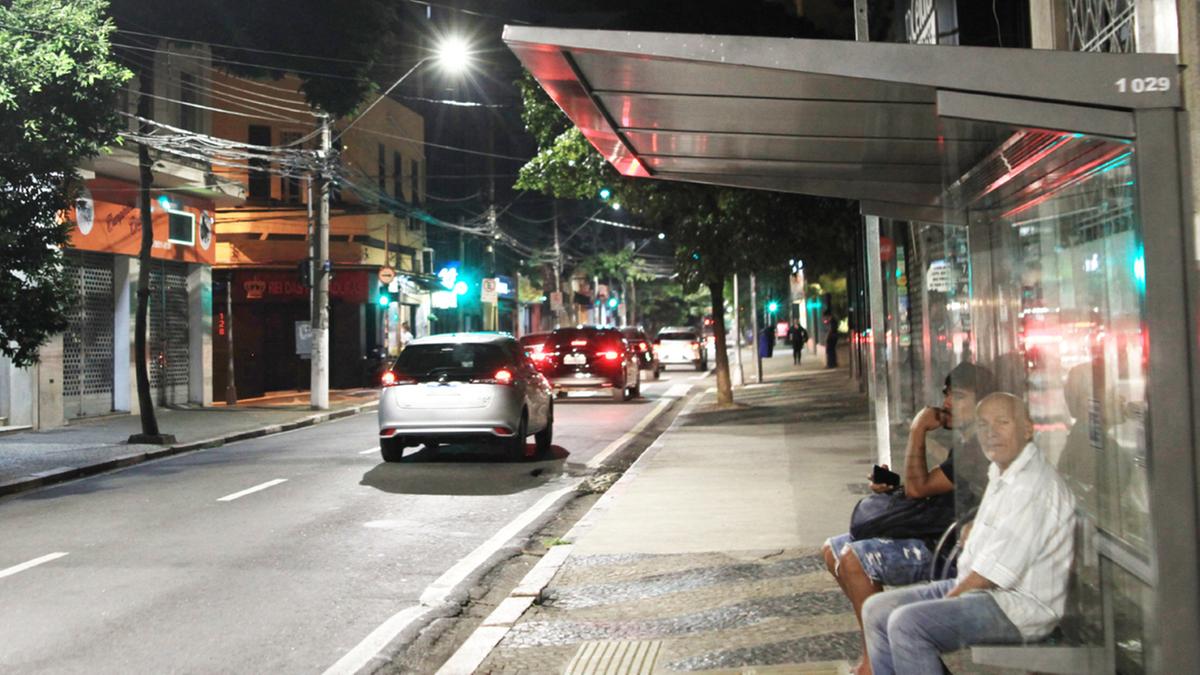 Prefeitura espera que consórcio substitua a iluminação em mais 40 mil pontos do município até o dia 31 de outubro de 2025 (Kamá Ribeiro)