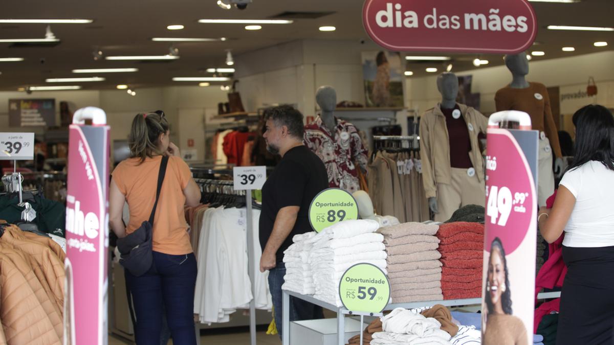 O ticket médio esperado em Campinas é de R$ 277, valor 6,6% superior ao registrado no ano anterior, R$ 260; itens de beleza e bem-estar, vestuário, calçados e bolsas são alguns dos mais procurados no comércio (Rodrigo Zanotto)
