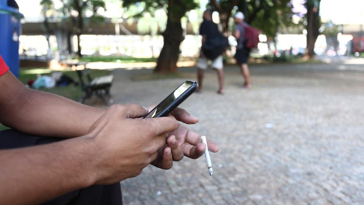 ‘Se a lei passar vou ter que me adequar a ela’, ressaltou o repositor Pedro Jordan (Kamá Ribeiro)