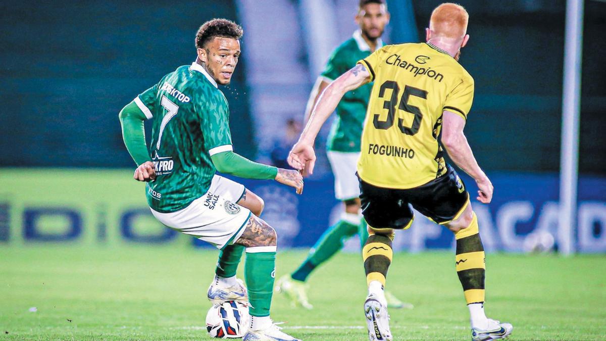 Com apenas 26 anos, Rafael Bilu pode ser considerado um dos jogadores mais experientes do ataque bugrino; revelado pelo Corinthians, ele já passou por América-MG, CSA, Mirassol, Juventude, Criciúma, Cruzeiro e CRB (Raphael Silvestre\Guarani FC)
