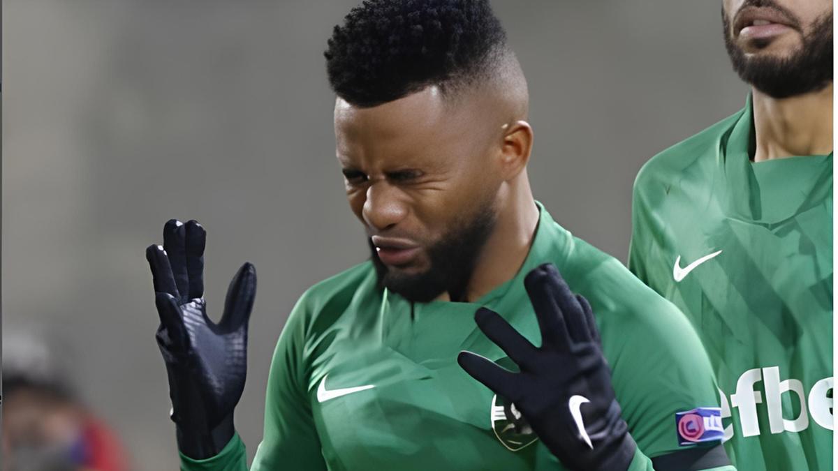 Cicinho tem uma trajetória no futebol da Bulgária, onde se naturalizou e defendeu a seleção do país (Reprodução\Instagram)
