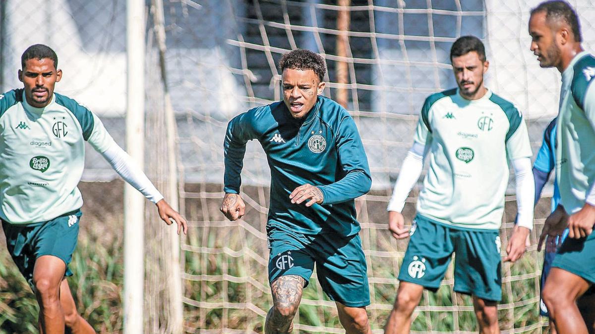 Desfalque no Ceará, Rafael Bilu tenta se recuperar de entorse no joelho (Raphael Silvestre\Guarani FC)