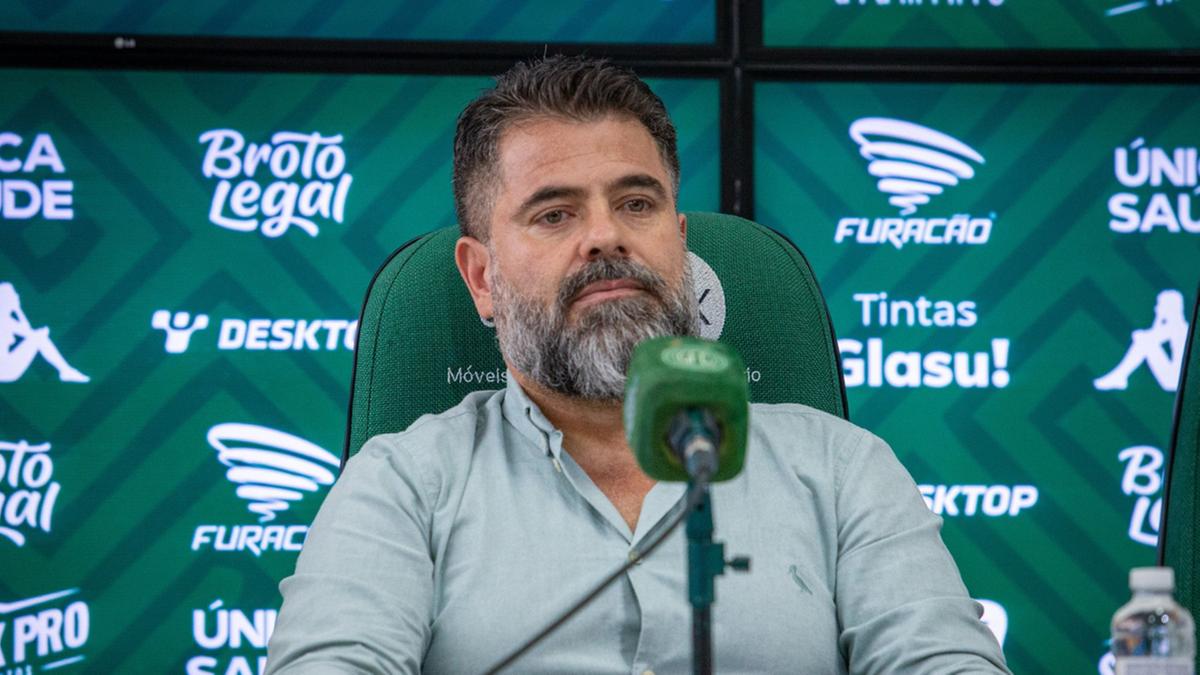 O Conselho de Administração, hoje liderado por Rômulo Amaro, deu o aval para a montagem dos times de 2024 e 2025 (Raphael Silvestre\Guarani FC)