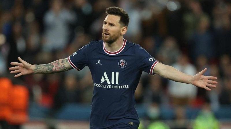 Messi não atuou diante do RB Leipzig, pela Liga dos Campeões, e nem contra o Lille, pelo Campeonato Francês, por causa de dores no joelho e um desconforto no posterior da coxa (Reprodução/Twitter)