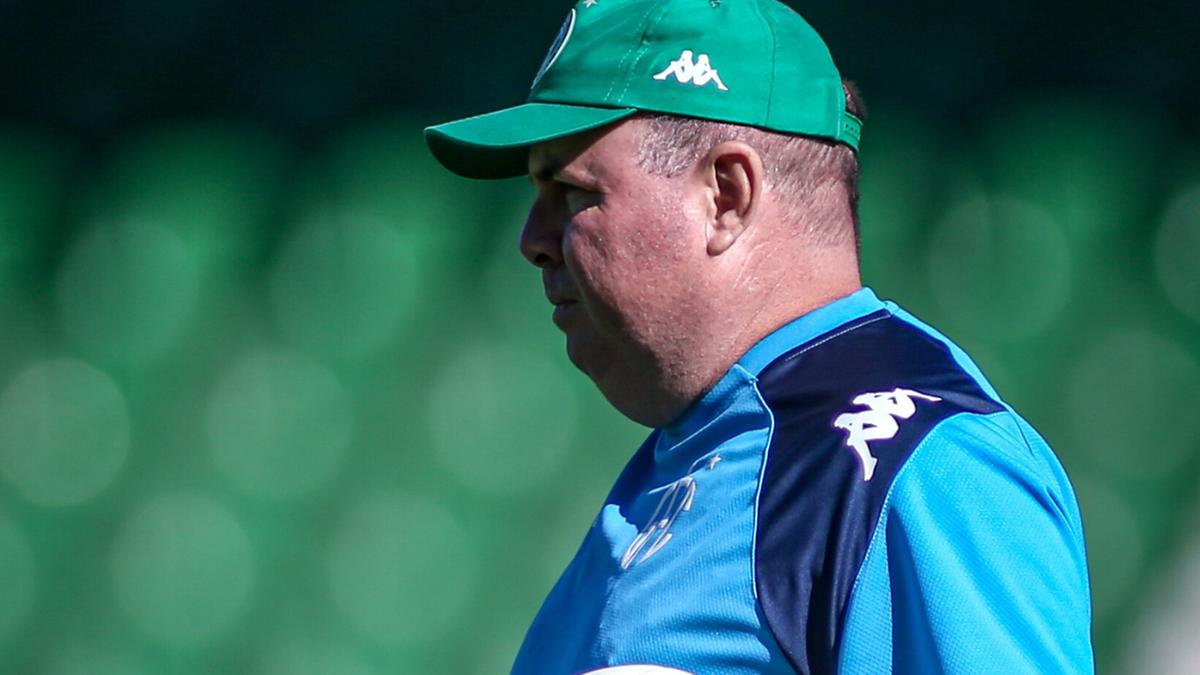 O técnico Marcelo Fernandes tem uma vitória, um empate e uma derrota até agora no comando (Raphael Silvestre\Guarani FC)