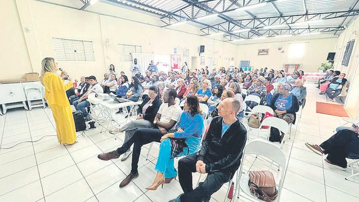 A região noroeste da cidade foi palco da primeira ação da campanha, realizada no Parque Itajaí; evento reuniu cerca de 60 pessoas idosas em um encontro comunitário com a participação de diferentes grupos (Assistência Social)