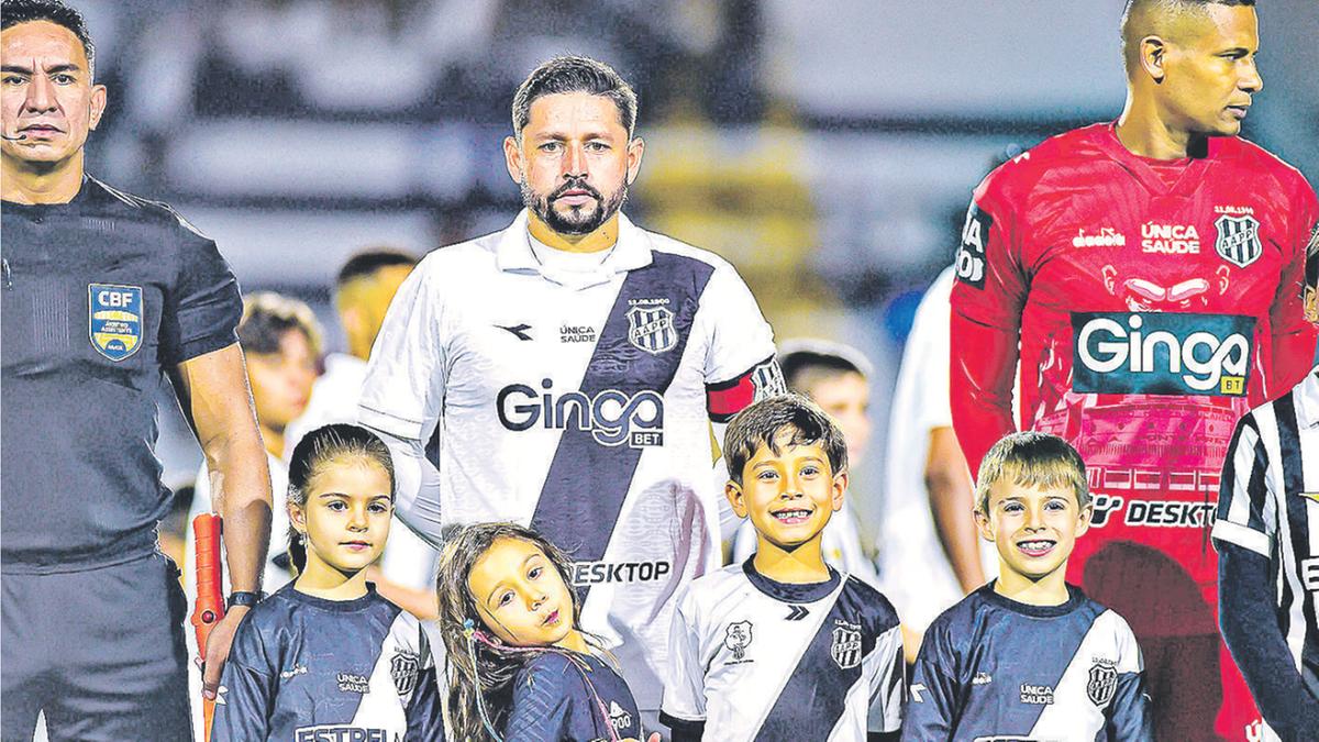 O armador Elvis continua sendo a principal referência ofensiva do time (Marcos Ribolli-Pontepress)