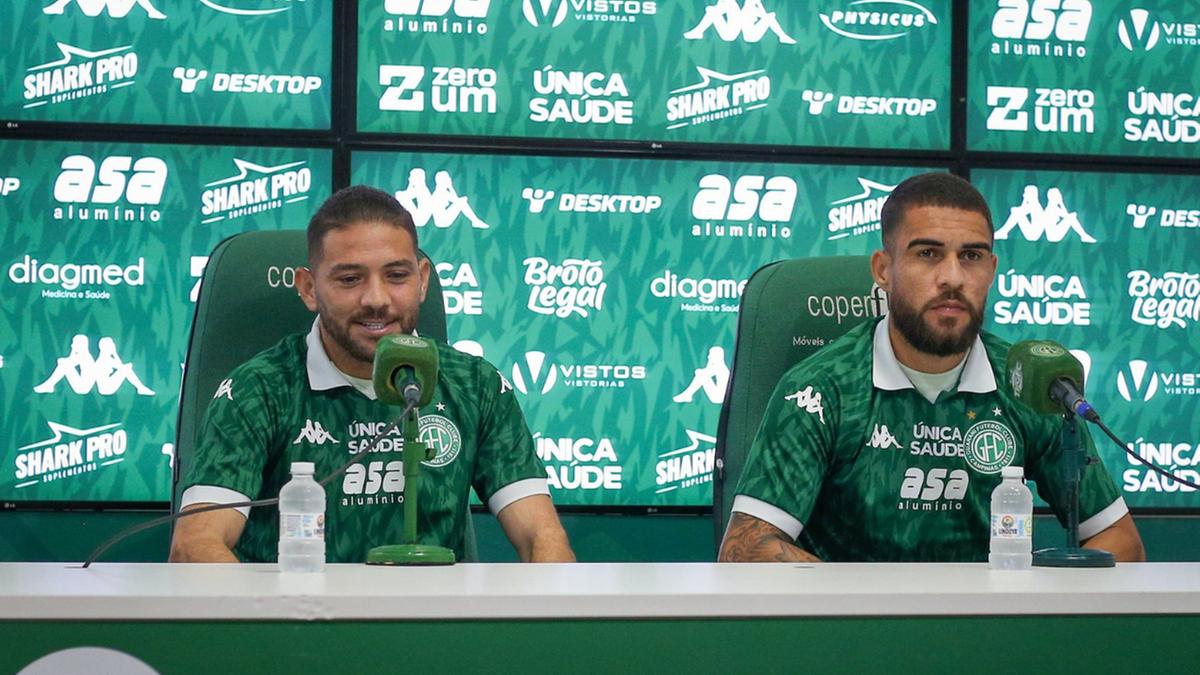 Recém-chegados ao Brinco, Diego Torres (à esquerda) e Bruno Santos devem estar em campo (Raphael Silvestre\Guarani FC)