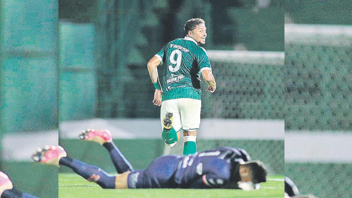 Samuel marcou os gols da vitória por 2 a 1 do Guarani sobre o Paulista de Jundiaí na estreia (Raphael Silvestre\Guarani FC)