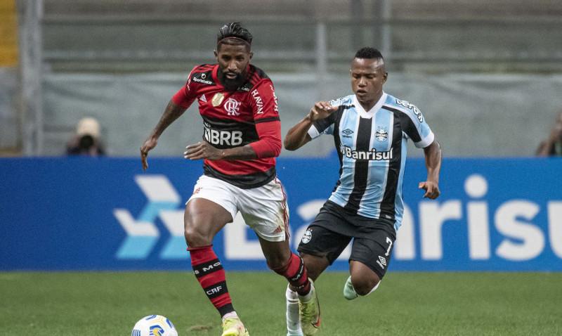 Com um a menos, Grêmio arranca empate com reservas do Flamengo (Alexandre Vidal)