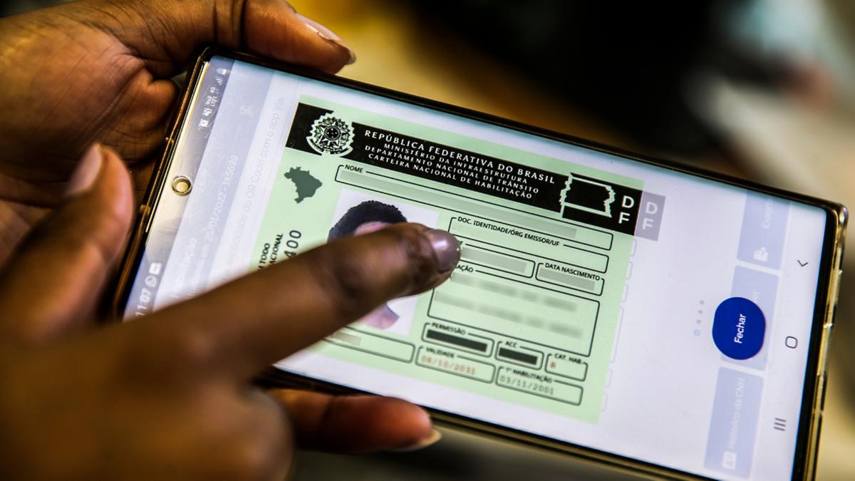 Somente este ano, o Detran-SP emitiu 154.630 carteiras de habilitação; foram aproximadamente 103 mil renovações e 10 mil novos documentos (Marcello Casal Jr/Agência Brasil)