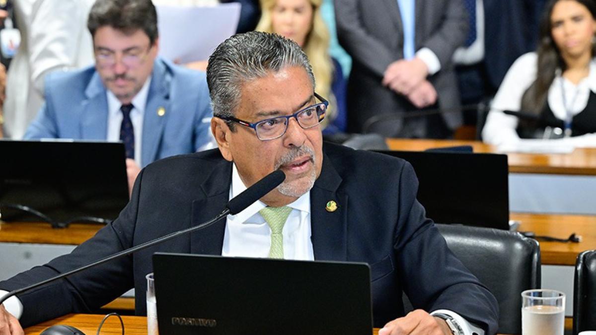 O relator, senador Dr. Hiran, apresentou um substitutivo ao projeto do senador Astronauta Marcos Pontes (Geraldo Magela/Agência Senado)
