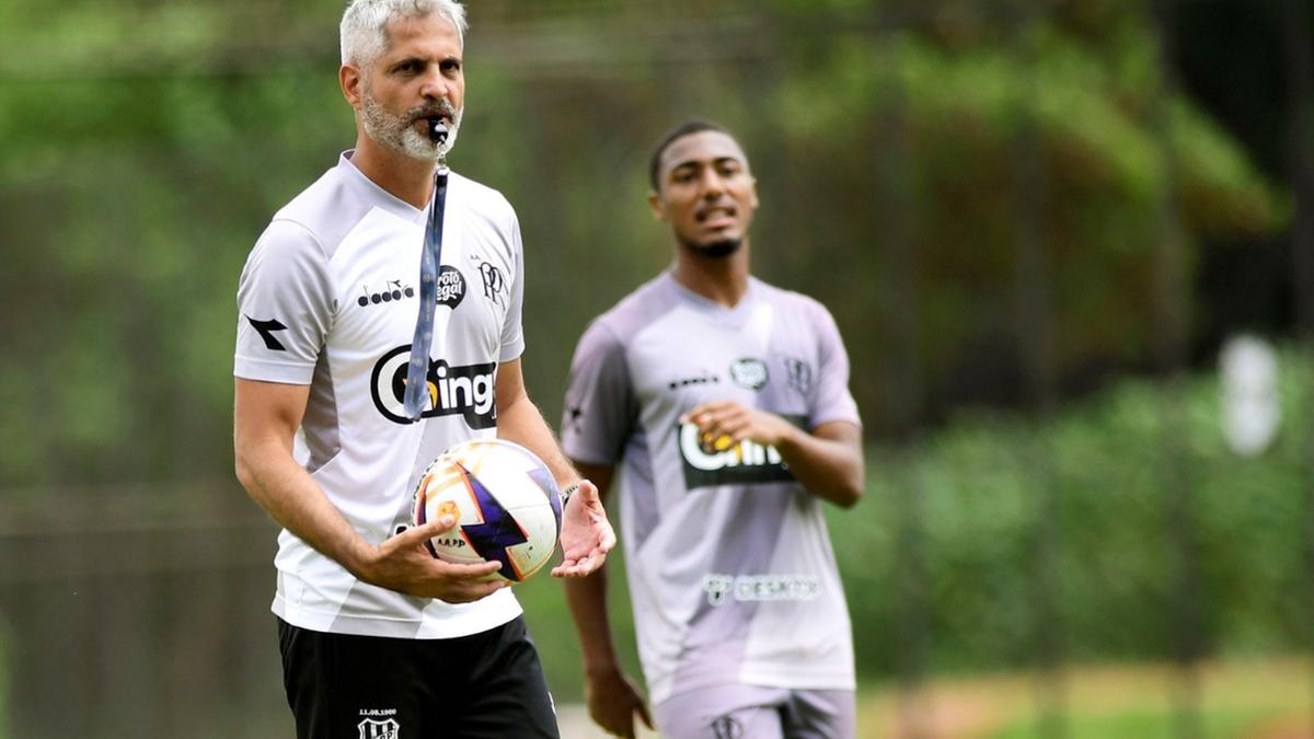 Técnico pontepretano alinha com a diretoria os nomes necessários para reforçar o time (Marcos Ribolli)