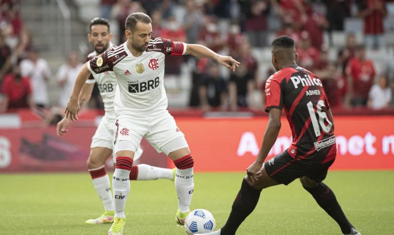 Brasileiro: Athletico-PR arranca empate com Flamengo (Alexandre Vidal)