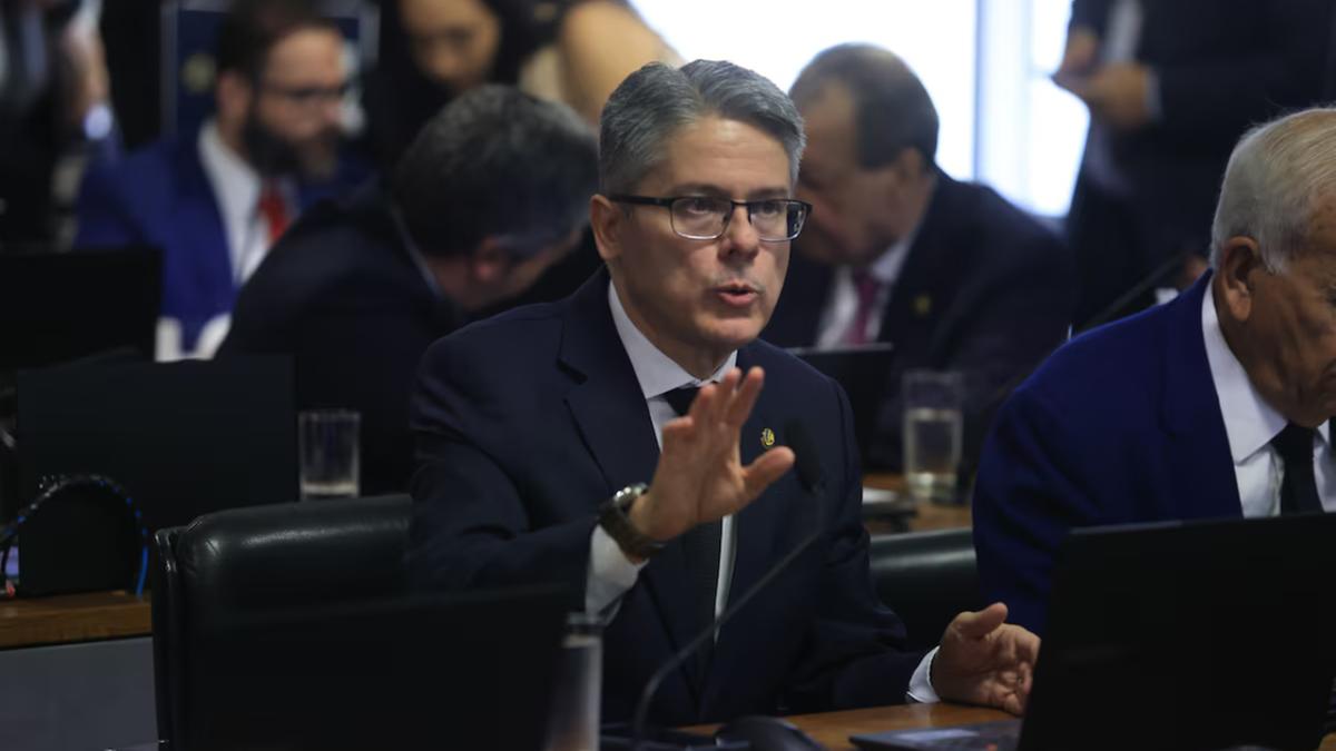 O relator da Comissão Parlamentar de Inquérito (CPI) do Crime Organizado no Senado, Alessandro Vieira (MDB-SE), reapresentou o pedido de quebra de sigilo do fundo Arleen, usado pelo cunhado do banqueiro Daniel Vorcaro, Fabiano Zettel, para comprar fatias do resort ligado ao ministro do Supremo Tribunal Federal (STF) Dias Toffoli no Paraná (Wilton Junior/Estadão)