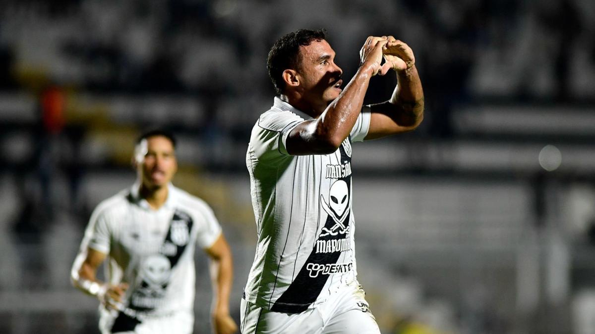 Autor do gol da vitória sobre o América-MG, William Pottker busca emplacar sequência positiva e retomar o protagonismo no ataque alvinegro (Marcos Ribolli - PontePress)