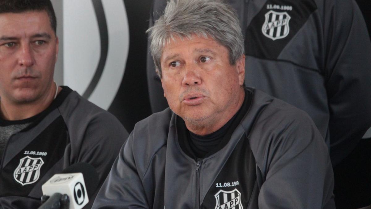 Profissional integra a comissão técnica principal e atua diariamente no suporte ao elenco durante as atividades no Moisés Lucarelli (Diego Almeida-Pontepress)
