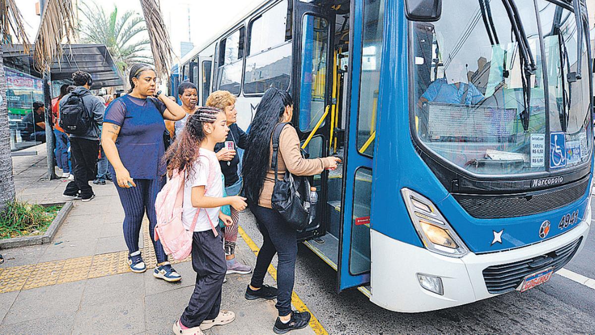 Prazo para recursos contra a habilitação das propostas vencedoras da concessão do transporte público venceria à meia-noite de hoje (Kamá Ribeiro)