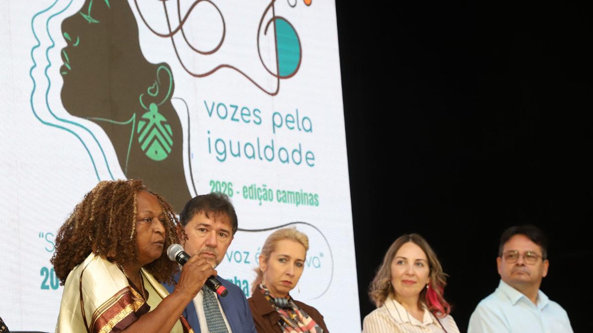Projeto Vozes pela Igualdade de Gênero foi lançado no fim de abril e une judiciário, educação, cultura e saúde mental, com protagonismo da comunidade escolar (Fernanda Sunega/PMC)