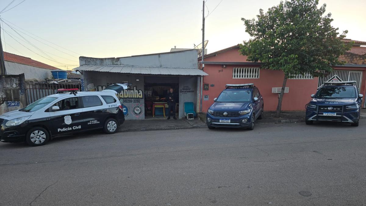 Força-tarefa fez busca e apreensão em um bar no Jardim Maria Antonia, em Sumaré, que tinha um quarto nos fundos, onde as adolescentes eram obrigadas a manter relação sexual (Polícia Civil)
