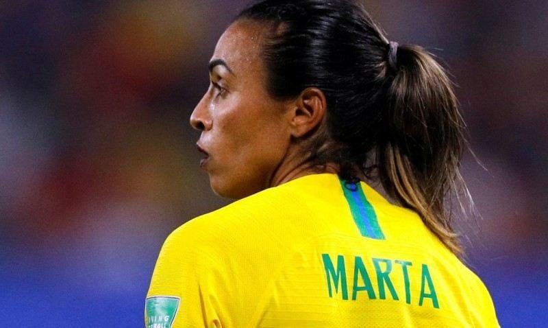 Marta destacou a renovação da seleção com novas jogadoras (Phil Nobel/ Reuters)