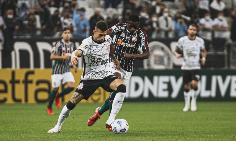 São Paulo -  13/10/2021 - ARENA CORINTHIANS.
Fluminense enfrenta o Corinthians esta noite em Itaquera pela 26ª rodada do Campeonato Brasileiro 2021.
FOTO: LUCAS MERÇON / FLUMINENSE F.C.
.
IMPORTANTE: Imagem destinada a uso institucional e divulgação, seu
uso comercial está vetado incondicionalmente por seu autor e o
Fluminense Football Club.É obrigatório mencionar o nome do autor ou
usar a imagem.
.
IMPORTANT: Image intended for institutional use and distribution.
Commercial use is prohibited unconditionally by its author and
Fluminense Football Club. It is mandatory to mention the name of the
author or use the image.
.
IMPORTANTE: Imágen para uso solamente institucional y distribuición. El
uso comercial es prohibido por su autor y por el Fluminense Football
Club. És mandatório mencionar el nombre del autor ao usar el imágen. (Lucas Mercon)