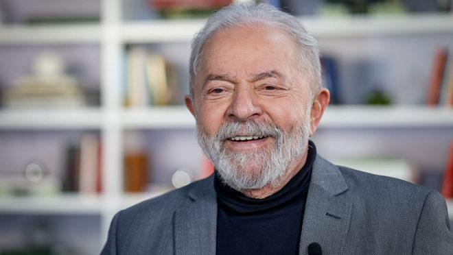 O ex-presidente Luiz Inácio Lula da Silva lidera as intenções de voto para a disputa pela Presidência da República no primeiro turno (Divulgação)
